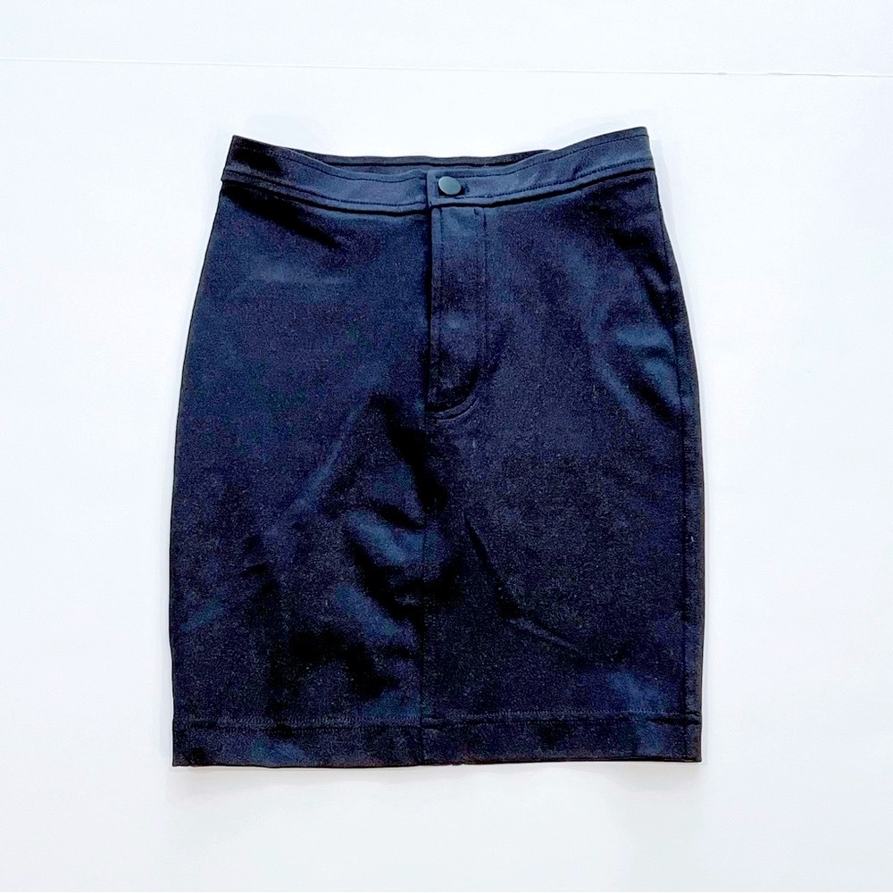CLEARANCE!🚨 American Apparel black disco skirt